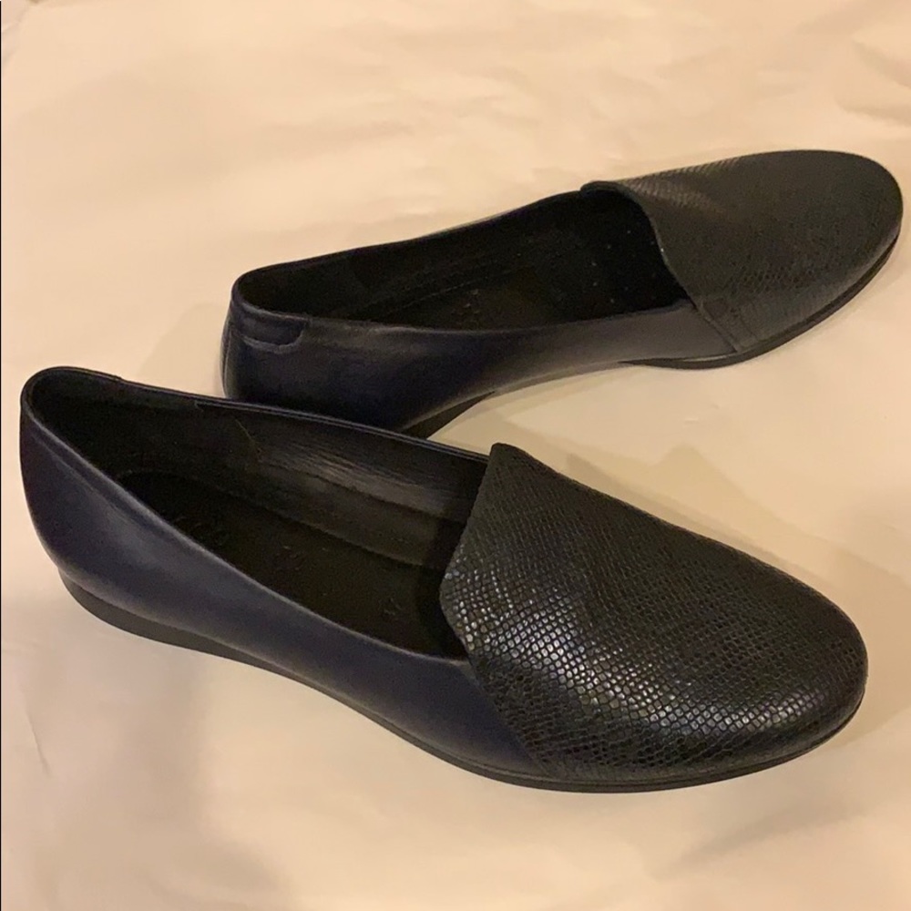 SALE!!!!  BRAND NEW ECCO  SHOES